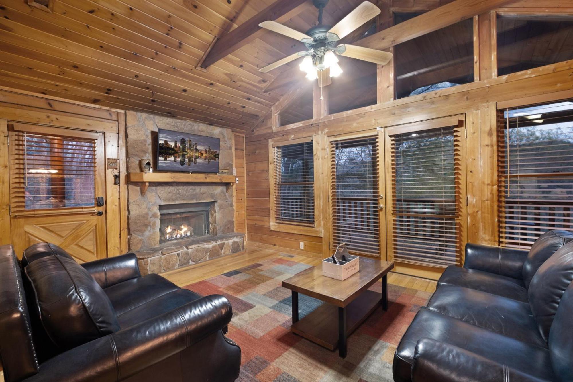Private Smoky Mountain Luxury Log Home With 2 Fireplaces, Hot Tub & Community Pool Sevierville Luaran gambar
