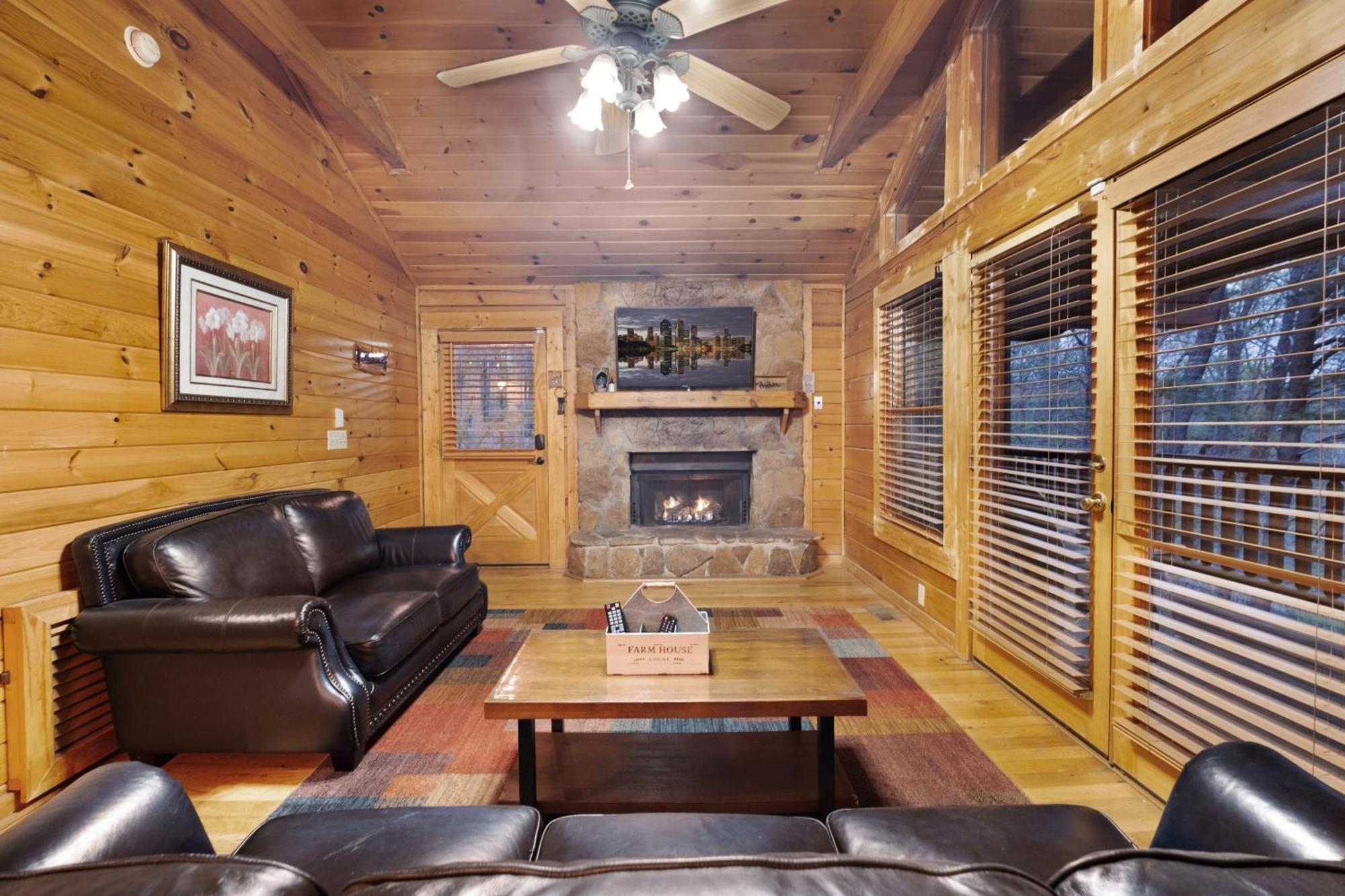 Private Smoky Mountain Luxury Log Home With 2 Fireplaces, Hot Tub & Community Pool Sevierville Luaran gambar